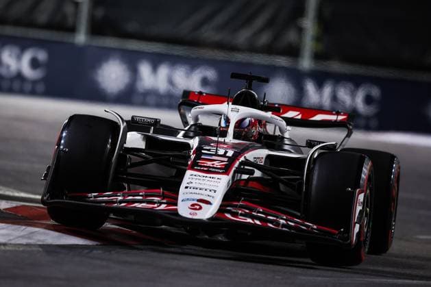 F1 - LAS VEGAS GRAND PRIX 2025 31 OCON Esteban (fra), Haas F1 Team VF-25 Ferrari, action during the 2025 Formula 1 Las Vegas Grand Prix, 22th round of the 2025 FIA Formula One World Championship, WM, Weltmeisterschaft from November 21 to 23, 2025 on the Las Vegas Strip Circuit, in Paradise, Nevada, United States of America - ParadiseUnited States  Copyright: xEricxAlonsox