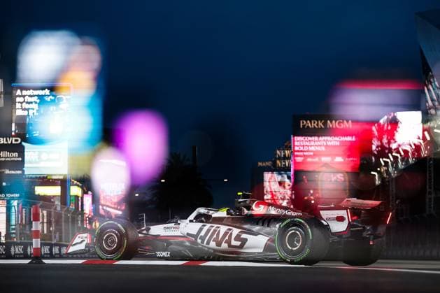 F1 - LAS VEGAS GRAND PRIX 2025 87 BEARMAN Ollie Oliver (gbr), Haas F1 Team VF-25 Ferrari, action during the 2025 Formula 1 Las Vegas Grand Prix, 22th round of the 2025 FIA Formula One World Championship, WM, Weltmeisterschaft from November 21 to 23, 2025 on the Las Vegas Strip Circuit, in Paradise, Nevada, United States of America - ParadiseUnited States  Copyright: xEricxAlonsox