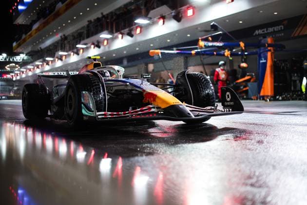 F1 - LAS VEGAS GRAND PRIX 2025 30 LAWSON Liam (nzl), Visa Cash App RB F1 Team VCARB02, action during the 2025 Formula 1 Las Vegas Grand Prix, 22th round of the 2025 FIA Formula One World Championship, WM, Weltmeisterschaft from November 21 to 23, 2025 on the Las Vegas Strip Circuit, in Paradise, Nevada, United States of America - ParadiseUnited States  Copyright: xEricxAlonsox