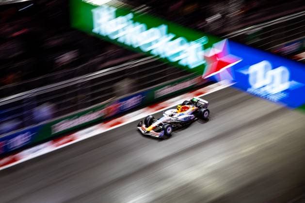 F1 - LAS VEGAS GRAND PRIX 2025 30 LAWSON Liam (nzl), Visa Cash App RB F1 Team VCARB02, action during the 2025 Formula 1 Las Vegas Grand Prix, 22th round of the 2025 FIA Formula One World Championship, WM, Weltmeisterschaft from November 21 to 23, 2025 on the Las Vegas Strip Circuit, in Paradise, Nevada, United States of America - ParadiseUnited States  Copyright: xAndrÃ xFerreirax