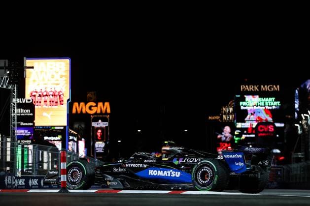F1 - LAS VEGAS GRAND PRIX 2025 55 SAINZ Carlos (spa), Williams Racing FW47, action during the 2025 Formula 1 Las Vegas Grand Prix, 22th round of the 2025 FIA Formula One World Championship, WM, Weltmeisterschaft from November 21 to 23, 2025 on the Las Vegas Strip Circuit, in Paradise, Nevada, United States of America - ParadiseUnited States  Copyright: xEricxAlonsox