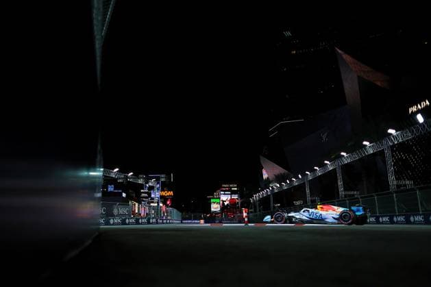 F1 - LAS VEGAS GRAND PRIX 2025 30 LAWSON Liam (nzl), Visa Cash App RB F1 Team VCARB02, action during the 2025 Formula 1 Las Vegas Grand Prix, 22th round of the 2025 FIA Formula One World Championship, WM, Weltmeisterschaft from November 21 to 23, 2025 on the Las Vegas Strip Circuit, in Paradise, Nevada, United States of America - ParadiseUnited States  Copyright: xEricxAlonsox