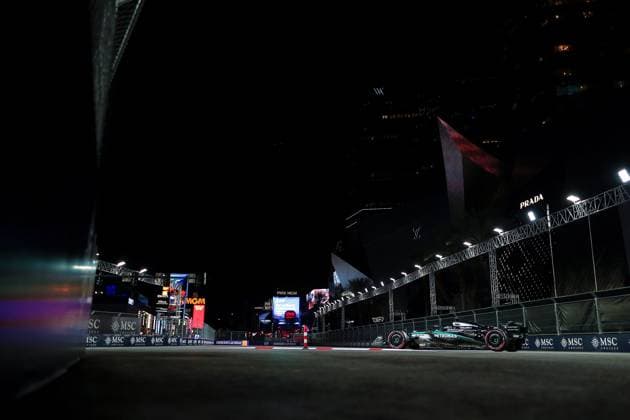 F1 - LAS VEGAS GRAND PRIX 2025 63 RUSSELL George (gbr), Mercedes AMG F1 Team W16, action during the 2025 Formula 1 Las Vegas Grand Prix, 22th round of the 2025 FIA Formula One World Championship, WM, Weltmeisterschaft from November 21 to 23, 2025 on the Las Vegas Strip Circuit, in Paradise, Nevada, United States of America - ParadiseUnited States  Copyright: xEricxAlonsox