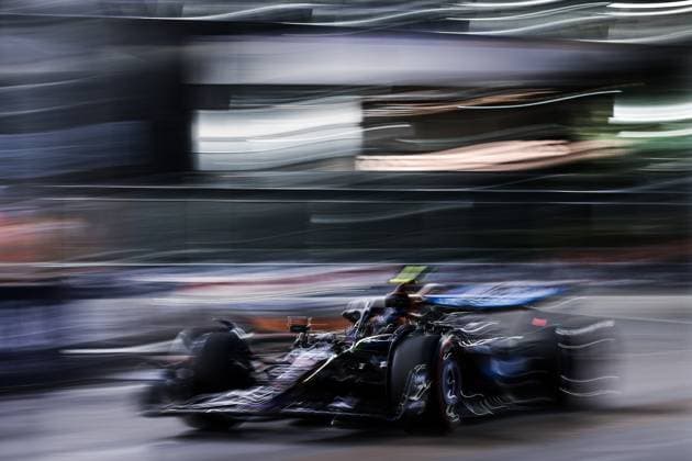 F1 - LAS VEGAS GRAND PRIX 2025 55 SAINZ Carlos (spa), Williams Racing FW47, action during the 2025 Formula 1 Las Vegas Grand Prix, 22th round of the 2025 FIA Formula One World Championship, WM, Weltmeisterschaft from November 21 to 23, 2025 on the Las Vegas Strip Circuit, in Paradise, Nevada, United States of America - ParadiseUnited States  Copyright: xEricxAlonsox