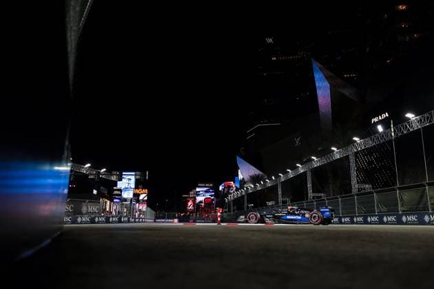 F1 - LAS VEGAS GRAND PRIX 2025 23 ALBON Alexander (tha), Williams Racing FW47, action during the 2025 Formula 1 Las Vegas Grand Prix, 22th round of the 2025 FIA Formula One World Championship, WM, Weltmeisterschaft from November 21 to 23, 2025 on the Las Vegas Strip Circuit, in Paradise, Nevada, United States of America - ParadiseUnited States  Copyright: xEricxAlonsox