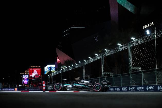 F1 - LAS VEGAS GRAND PRIX 2025 63 RUSSELL George (gbr), Mercedes AMG F1 Team W16, action during the 2025 Formula 1 Las Vegas Grand Prix, 22th round of the 2025 FIA Formula One World Championship, WM, Weltmeisterschaft from November 21 to 23, 2025 on the Las Vegas Strip Circuit, in Paradise, Nevada, United States of America - ParadiseUnited States  Copyright: xEricxAlonsox