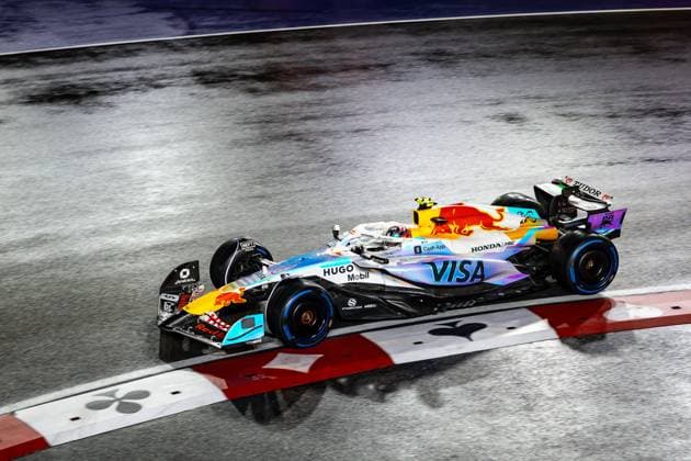 F1 - LAS VEGAS GRAND PRIX 2025 30 LAWSON Liam (nzl), Visa Cash App RB F1 Team VCARB02, action during the 2025 Formula 1 Las Vegas Grand Prix, 22th round of the 2025 FIA Formula One World Championship, WM, Weltmeisterschaft from November 21 to 23, 2025 on the Las Vegas Strip Circuit, in Paradise, Nevada, United States of America - ParadiseUnited States  Copyright: xAndrÃ xFerreirax