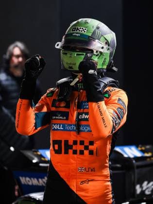 F1 - LAS VEGAS GRAND PRIX 2025 NORRIS Lando (gbr), McLaren F1 Team MCL39, portrait celebration during the 2025 Formula 1 Las Vegas Grand Prix, 22th round of the 2025 FIA Formula One World Championship, WM, Weltmeisterschaft from November 21 to 23, 2025 on the Las Vegas Strip Circuit, in Paradise, Nevada, United States of America - ParadiseUnited States  Copyright: xEricxAlonsox