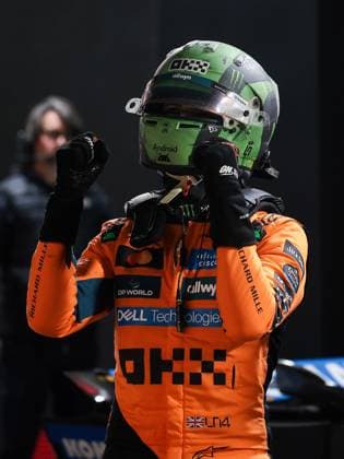 F1 - LAS VEGAS GRAND PRIX 2025 NORRIS Lando (gbr), McLaren F1 Team MCL39, portrait celebration during the 2025 Formula 1 Las Vegas Grand Prix, 22th round of the 2025 FIA Formula One World Championship, WM, Weltmeisterschaft from November 21 to 23, 2025 on the Las Vegas Strip Circuit, in Paradise, Nevada, United States of America - ParadiseUnited States  Copyright: xEricxAlonsox