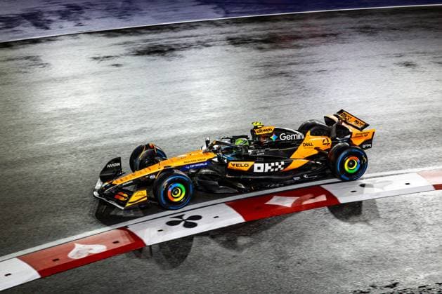 F1 - LAS VEGAS GRAND PRIX 2025 04 NORRIS Lando (gbr), McLaren F1 Team MCL39, action during the 2025 Formula 1 Las Vegas Grand Prix, 22th round of the 2025 FIA Formula One World Championship, WM, Weltmeisterschaft from November 21 to 23, 2025 on the Las Vegas Strip Circuit, in Paradise, Nevada, United States of America - ParadiseUnited States  Copyright: xAndrÃ xFerreirax
