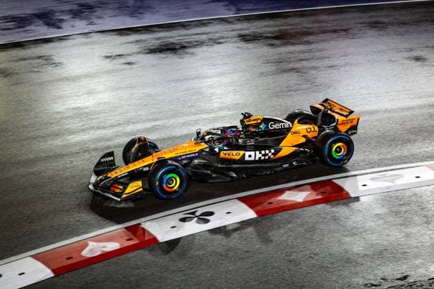 F1 - LAS VEGAS GRAND PRIX 2025 81 PIASTRI Oscar (aus), McLaren F1 Team MCL39, action during the 2025 Formula 1 Las Vegas Grand Prix, 22th round of the 2025 FIA Formula One World Championship, WM, Weltmeisterschaft from November 21 to 23, 2025 on the Las Vegas Strip Circuit, in Paradise, Nevada, United States of America - ParadiseUnited States  Copyright: xAndrÃ xFerreirax
