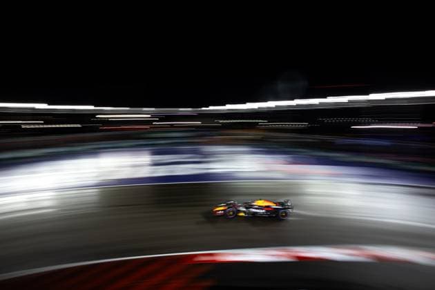 F1 - LAS VEGAS GRAND PRIX 2025 01 VERSTAPPEN Max (nld), Red Bull Racing RB21, action during the 2025 Formula 1 Las Vegas Grand Prix, 22th round of the 2025 FIA Formula One World Championship, WM, Weltmeisterschaft from November 21 to 23, 2025 on the Las Vegas Strip Circuit, in Paradise, Nevada, United States of America - ParadiseUnited States  Copyright: xAndrÃ xFerreirax