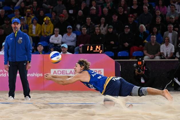 251122 David Ahman of Sweden during The Beach Volleyball World Championships Semi Final on November 22, 2025 in Adelaide Photo Michael Errey BILDBYRAN kod XY XY0085 beachvolleyboll beach volleyball sandvolleyball world championships semi finals bbeng semifinal  Copyright: MichaelxErrey BB251122BB249