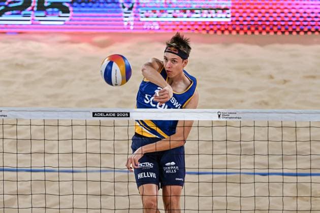 251122 Jonatan Hellvig of Sweden during The Beach Volleyball World Championships Semi Final on November 22, 2025 in Adelaide Photo Michael Errey BILDBYRAN kod XY XY0085 beachvolleyboll beach volleyball sandvolleyball world championships semi finals bbeng semifinal  Copyright: MichaelxErrey BB251122BB294