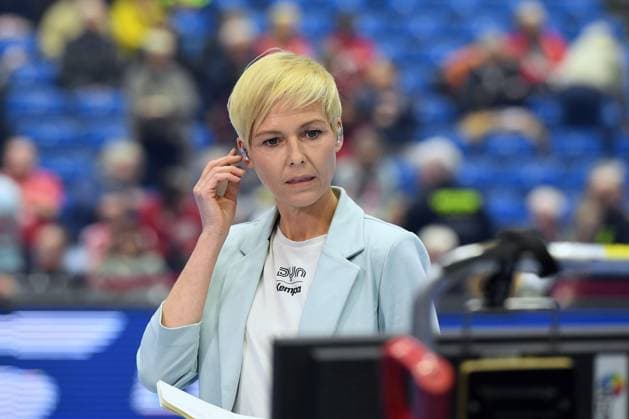 Anett Sattler Dyn Moderator , GER, MT Melsungen SG Flensburg Handewitt, Handball, 1 Bundesliga, 13 Matchday, Season 2025 2026, 21 11 2025, GER, MT Melsungen SG Flensburg Handewitt, Handball, 1 Bundesliga, 13 Matchday, Season 2025 2026, 21 11 2025 Kassel Copyright: xEibner-Pressefotox xRolandxSippelx EP_RSL