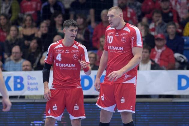 Nikolaj Enderleit MT Melsungen 4 , Dainis Kristopans MT Melsungen 10 , GER, MT Melsungen SG Flensburg Handewitt, Handball, 1 Bundesliga, 13 Matchday, Season 2025 2026, 21 11 2025, GER, MT Melsungen SG Flensburg Handewitt, Handball, 1 Bundesliga, 13 Matchday, Season 2025 2026, 21 11 2025 Kassel Copyright: xEibner-Pressefotox xRolandxSippelx EP_RSL