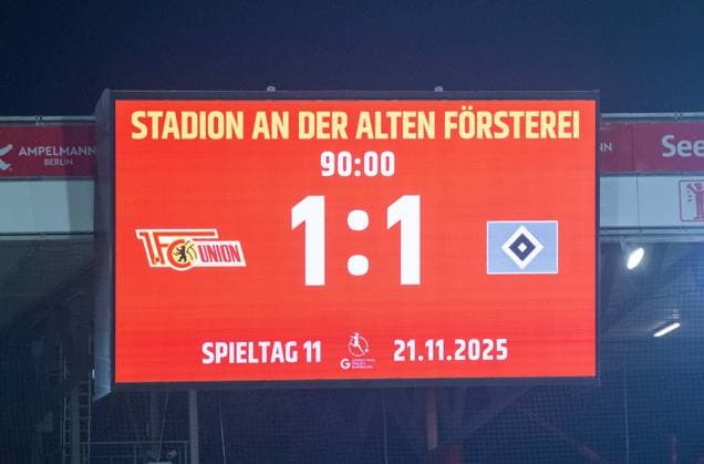 Soccer, Women, Season 2025 2026, Google Pixel Women Bundesliga 11 Matchday , 1 FC Union Berlin Hamburger SV 1 1 , Scoreboard with 1 1 final score, 21 11 2025, Copyright: xMatthiasxKochx