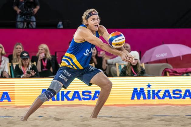 RECORD DATE NOT STATED ADELAIDE, AUSTRALIA - NOVEMBER 22: David Åhman (Player 1 - SWE) during the Beach volleyball, Beachvolleyball World Championships at Adelaide on November 22, 2025 in Adelaide, Australia. Australia Copyright: xBEAUTIFULxSPORTS PeterxWeberx