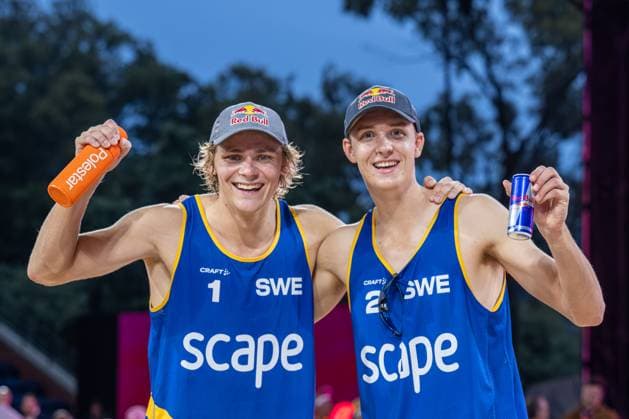 RECORD DATE NOT STATED ADELAIDE, AUSTRALIA - NOVEMBER 22: David Åhman (Player 1 - SWE), Jonatan Hellvig (Player 2 - SWE) during the Beach volleyball, Beachvolleyball World Championships at Adelaide on November 22, 2025 in Adelaide, Australia. Australia Copyright: xBEAUTIFULxSPORTS PeterxWeberx