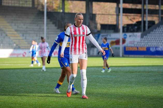 Soccer, Google Pixel Womens Bundesliga, 11 Matchday, 2025 2026, SC Freiburg vs Carl Zeiss Jena, 22 11 2025, Dreisamstadion, Freiburg, Tessa Blumenberg SC Freiburg, Women 7 Freiburg Dreisamstadion Baden Württemberg Germany Copyright: xFINLEYxMÖRCHx