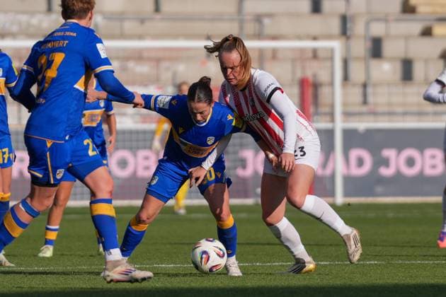 Elena Muehlemann Elena Muehlemann FC Carl Zeiss Jena Women, 30 in duel with Luca Birkholz SC Freiburg, 23 , Germany, Soccer, GooglePixel Women Bundesliga, 11 Matchday, 2025 2026, SC Freiburg vs FC Carl Zeiss Jena, 22 11 2025, Dreisamstadion, Freiburg, Germany DFB REGULATIONS PROHIBIT ANY USE OF PHOTOGRAPHS AS IMAGE SEQUENCES AND OR QUASI VIDEO Freiburg Dreisamstadion Baden Wuerttemberg Germany Copyright: xArnexAmbergx
