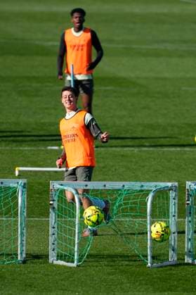 November 22, 2025, Valdebebas, Madrid, Spain: Arda Guler during the training day of Real Madrid ahead the Spanish League, LaLiga EA Sports, football match against Elche CF at Ciudad Deportiva Real Madrid on November 22, 2025, in Valdebebas, Madrid, Spain. Valdebebas Spain - ZUMAa181 20251122_zaa_a181_013 Copyright: xOscarxJ.xBarrosox