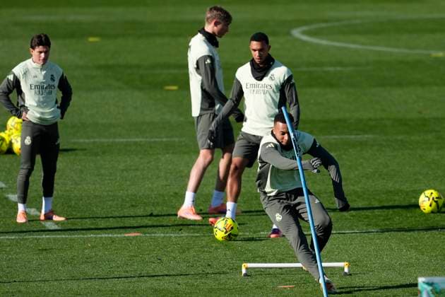 November 22, 2025, Valdebebas, Madrid, Spain: Kylian Mbappe during the training day of Real Madrid ahead the Spanish League, LaLiga EA Sports, football match against Elche CF at Ciudad Deportiva Real Madrid on November 22, 2025, in Valdebebas, Madrid, Spain. Valdebebas Spain - ZUMAa181 20251122_zaa_a181_020 Copyright: xOscarxJ.xBarrosox