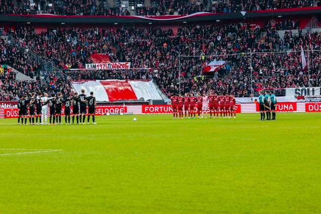 2 Soccer Bundesliga Fortuna Düsseldorf vs 1 FC Magdeburg, 22 11 2025 DUESSELDORF, GERMANY NOVEMBER 22 during the Bundesliga match 2 Soccer Bundesliga Fortuna Düsseldorf vs 1 FC Magdeburg at the MERKUR SPIEL ARENA on matchday 11 of Bundesliga 1 November 22, 2025 in Duesseldorf, Germany DFL REGULATIONS PROHIBIT ANY USE OF PHOTOGRAPHS AS IMAGE SEQUENCES AND OR QUASI VIDEO Copyright: xBEAUTIFULxSPORTS KennyxBeelex