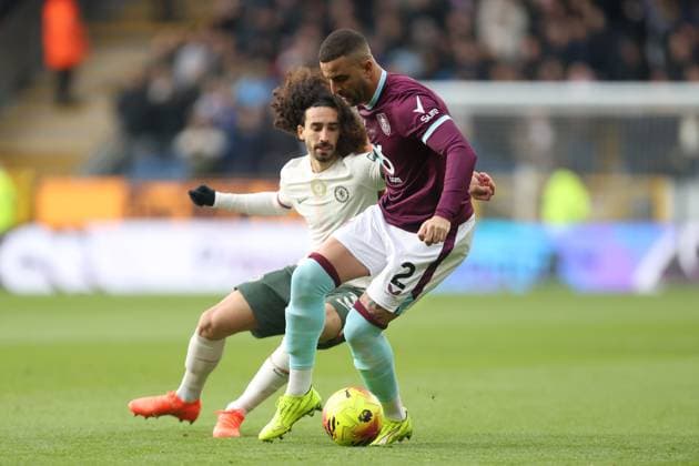 Kyle Walker of Burnley and Marc Cucurella of Chelsea Burnley v Chelsea, Premier League, Football, Turf Moor, Burnley, UK - 22 Nov 2025Burnley Turf Moor United Kingdom EDITORIAL USE ONLY No use with unauthorised audio, video, data, fixture lists, club league logos or live services. Online in-match use limited to 120 images, no video emulation. No use in betting, games or single club league player publications.  Copyright: xPhilxOldham Shutterstockx 15860595ai