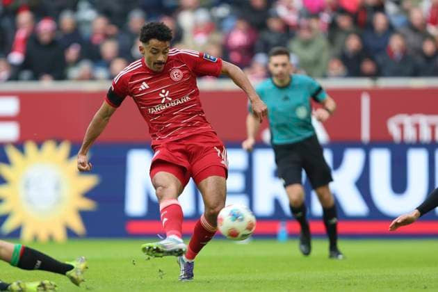 Emmanuel Iyoha Fortuna Duesseldorf in action, on the ball, single action during the 2 Bundesliga match between Fortuna Duesseldorf and 1 FC Magdeburg, Merkur Spiel Arena on November 22, 2025 in Duesseldorf, Germany Photo by Oliver Kaelke DeFodi Images Emmanuel Iyoha Fortuna Duesseldorf controls the ball during the 2 Bundesliga match between Fortuna Düsseldorf and 1 FC Magdeburg at Merkur Spiel Arena on November 22, 2025 in Düsseldorf, Germany Photo by Oliver Kaelke DeFodi Images Photo by Oliver Kaelke DeFodi Images