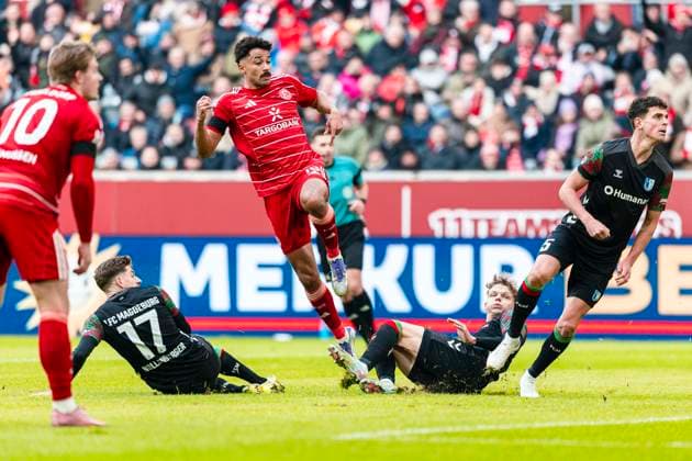 2 Soccer Bundesliga Fortuna Düsseldorf vs 1 FC Magdeburg, 22 11 2025 DUESSELDORF, GERMANY NOVEMBER 22 Emmanuel Iyoha Fortuna Düsseldorf, 19 during the Bundesliga match 2 Soccer Bundesliga Fortuna Düsseldorf vs 1 FC Magdeburg at MERKUR SPIEL ARENA on matchday 11 of Bundesliga 1 November 22, 2025 in Duesseldorf, Germany DFL REGULATIONS PROHIBIT ANY USE OF PHOTOGRAPHS AS IMAGE SEQUENCES AND OR QUASI VIDEO Copyright: xBEAUTIFULxSPORTS KennyxBeelex