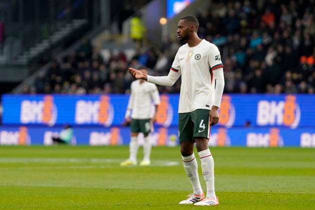 Burnley v Chelsea FC, Burnley, UK - 22 Nov 2025 Tosin Adarabioyo of Chelsea FC during the Premier League match between Burnley and Chelsea FC at Turf Moor, Burnley on 22 November 2025 ( Burnley Turf Moor Burnley England Copyright: xHarryxCornish PPAUKx PPA-231032