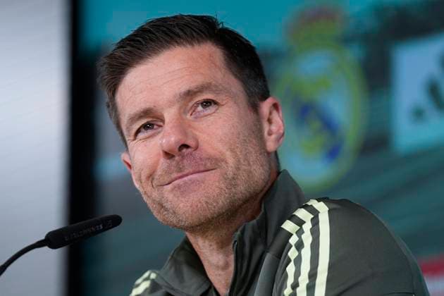 November 22, 2025, Valdebebas, Madrid, Spain: Xabi Alonso, head coach of Real Madrid, attends his press conference, PK, Pressekonferenz during the training day of Real Madrid ahead the Spanish League, LaLiga EA Sports, football match against Elche CF at Ciudad Deportiva Real Madrid on November 22, 2025, in Valdebebas, Madrid, Spain. Valdebebas Spain - ZUMAa181 20251122_zaa_a181_027 Copyright: xOscarxJ.xBarrosox