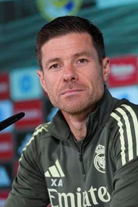 November 22, 2025, Valdebebas, Madrid, Spain: Xabi Alonso, head coach of Real Madrid, attends his press conference, PK, Pressekonferenz during the training day of Real Madrid ahead the Spanish League, LaLiga EA Sports, football match against Elche CF at Ciudad Deportiva Real Madrid on November 22, 2025, in Valdebebas, Madrid, Spain. Valdebebas Spain - ZUMAa181 20251122_zaa_a181_034 Copyright: xOscarxJ.xBarrosox