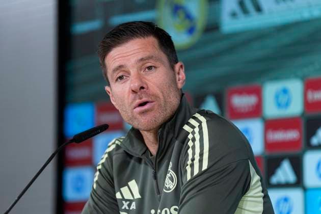 November 22, 2025, Valdebebas, Madrid, Spain: Xabi Alonso, head coach of Real Madrid, attends his press conference, PK, Pressekonferenz during the training day of Real Madrid ahead the Spanish League, LaLiga EA Sports, football match against Elche CF at Ciudad Deportiva Real Madrid on November 22, 2025, in Valdebebas, Madrid, Spain. Valdebebas Spain - ZUMAa181 20251122_zaa_a181_038 Copyright: xOscarxJ.xBarrosox