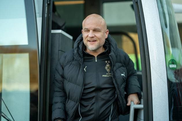 Rouven Schroeder Borussia Moenchengladbach, Sportchef , GER, 1 FC Heidenheim vs Borussia Moenchengladbach, Football, Bundesliga, Matchday 11, Season 2025 2026, 22 11 2025, DFL DFB REGULATES PROHIBIT ANY USE OF PHOTOGRAPHS AS IMAGE SEQUENCES AND OR QUASI VIDEO, GER, 1 FC Heidenheim vs Borussia Moenchengladbach, Football, Bundesliga, Matchday 11, Season 2025 2026, 22 11 2025 Heidenheim Copyright: xEibner-Pressefotox EP_EER