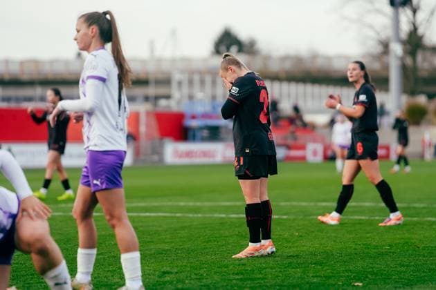22 11 25, Women, Football, Google Pixel Womens Bundesliga, Season 2025 2026, Bayer 04 Leverkusen SGS Essen, Matchday 11 Vanessa Fudalla 21 Bayer 04 Leverkusen Disappointment after missed opportunity Leverkusen Ulrich Haberland Stadion NRW Germany