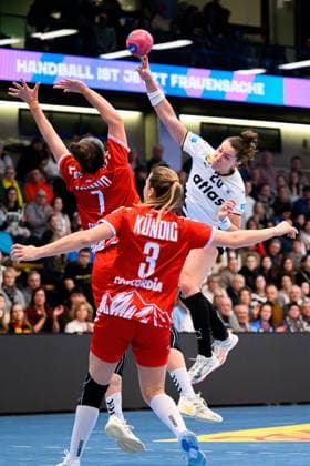Handball, Women Laenderspiel Germany Switzerland Tabea Schmid Switzerland , Kerstin Kündig Kuendig Switzerland , Emily Vogel Germany Goeppeingen EWS Arena Germany