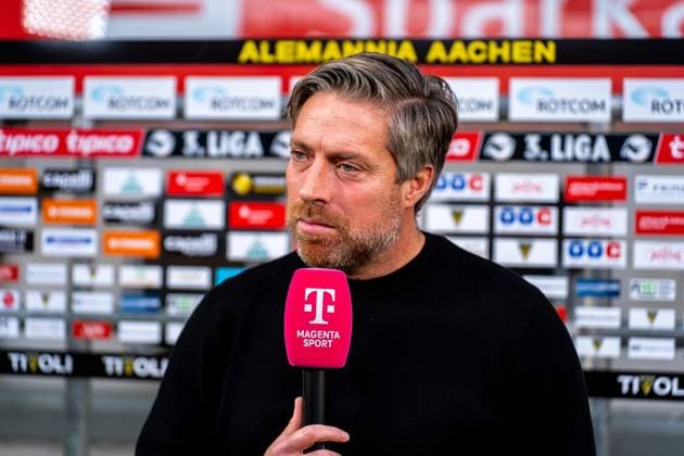 Michael Wimmer Head Coach, Jahn Regensburg Alemannia Aachen vs SSV Jahn Regensburg, Football, 3 Liga, Matchday 15, Season 2025 2026, 22 11 2025 DFB REGULATIONS PROHIBIT ANY USE OF PHOTOGRAPHS AS IMAGE SEQUENCES AND OR QUASI VIDEO Alemannia Aachen vs SSV Jahn Regensburg, Football, 3 Liga, Matchday 15, Season 2025 2026, 22 11 2025 Aachen Copyright: xEibner-Pressefoto J.xDerondeaux EP_JDU
