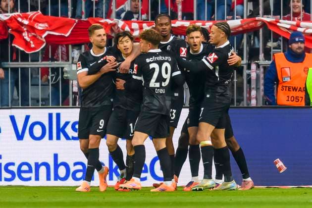 GER, DFB, FC Bayern Muenchen vs SC Freiburg 22 11 2025, Allianz Arena, Muenchen, GER, DFB, FC Bayern Muenchen vs SC Freiburg, in the picture cheering after the goal to 0 1 by Yuito Suzuki Freiburg 14 with Philipp Treu Freiburg 29 Lucas Hoeler Höler Freiburg 9 nordphotoxGmbHx xStraubmeier nph00004