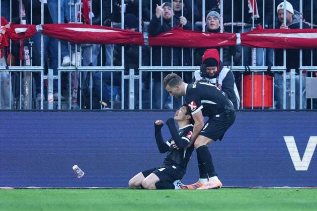 Soccer 1 Bundesliga 11 Matchday FC Bayern Munich SC Freiburg on 22 11 2025 at Allianz Arena in Munich Goal celebration to 0 1 by Yuito Suzuki Freiburg DFL regulations prohibit any use of photographs as image sequences and or quasi video xMSx