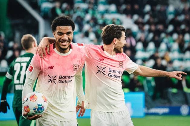 1 Bundesliga VfL Wolfsburg vs Bayer 04 Leverkusen, 22 11 2025 GOAL Malik Tillman Bayer 04 Leverkusen, 10 to 0 3 JUBEL Football, 1 Bundesliga, Matchday 11 VfL Wolfsburg vs Bayer 04 Leverkusen on 22 11 2025 at the Volkswagen Arena, Wolfsburg DFL REGULATIONS PROHIBIT ANY USE OF PHOTOGRAPHS AS IMAGE SEQUENCES AND OR QUASI VIDEO Copyright: xBEAUTIFULxSPORTS Tonhäuserx