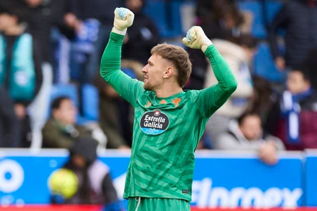 November 22, 2025, Vitoria, Alava, SPAIN: Ionut Radu of RC Celta de Vigo reacts during the LaLiga EA Sports match between Deportivo Alaves and RC Celta de Vigo at Mendizorrotza on November 22, 2025, in Vitoria, Spain. Vitoria SPAIN - ZUMAa181 20251122_zaa_a181_069 Copyright: xRicardoxLarreinax
