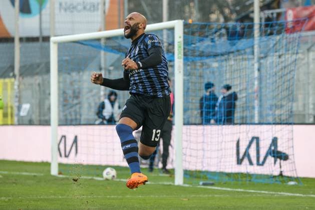 Terrence Boyd SV Waldhof Mannheim, 13 , Goalscorer to 1 0, Goal and goal celebration, Gestures, Joy, Emotions Soccer 3 League, Matchday 15, SV Waldhof Mannheim vs SV Wehen Wiesbaden on 22 11 2025 at Mannheim Carl Benz Stadion , Germany Mannheim Carl Benz Stadion Germany Copyright: xFranzxReindelx
