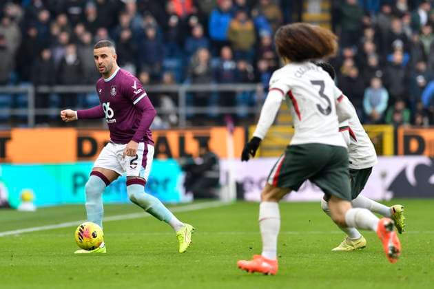 Burnley v Chelsea, Premier League Kyle Walker of Burnley during the Burnley v Chelsea Premier League match at Turf Moor, Burnley, England on 22 November 2025 Credit: Connor McMain Every Second Media Editorial use only. All images are copyright Every Second Media Limited. No images may be reproduced without prior permission. All rights reserved. Premier League and Football League images are subject to licensing agreements with Football DataCo Limited. see https: www.football-dataco.com Copyright: xIMAGO EveryxSecondxMediax ESM-1665-0077 ConnorxMcMainx xEveryxSecondxMediax