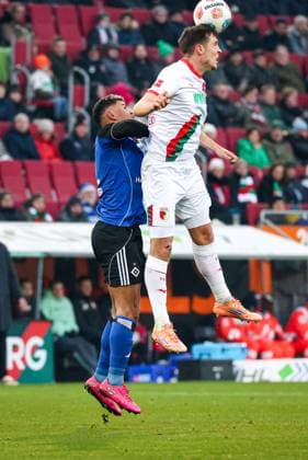 Germany 1 Bundesliga 2025 26, 11 Matchday FC Augsburg vs Hamburger SV, WWK Arena Augsburg Keven Schlotterbeck, FC Augsburg, 31 , Ransford Königsdörffer Ransford Koenigsdoerffer, Hamburger SV, 11 Augsburg WWK Arena Bayern Germany Copyright: xBenedictxChristx