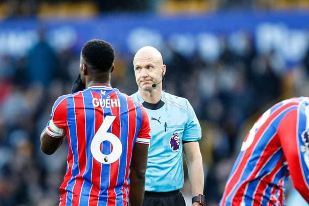 Wolverhampton Wanderers v Crystal Palace Premier League Referee Anthony Taylor during the Premier League match at Molineux, Wolverhampton UK Newspapers OUT Copyright: xMaxxTomlinsonx FIL-22538-0024