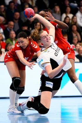 Handball, Women Laenderspiel Germany Switzerland Viola Leuchter Germany Goeppeingen EWS Arena Germany