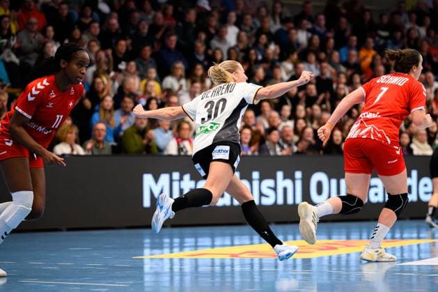 Handball, Women Laenderspiel Germany Switzerland Jenny Behrend Germany Goeppeingen EWS Arena Germany