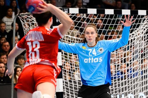 Handball, Womens national match Germany Switzerland from left Era Baumann Switzerland , Goalkeeper Sarah Wachter Germany Goeppeingen EWS Arena Germany